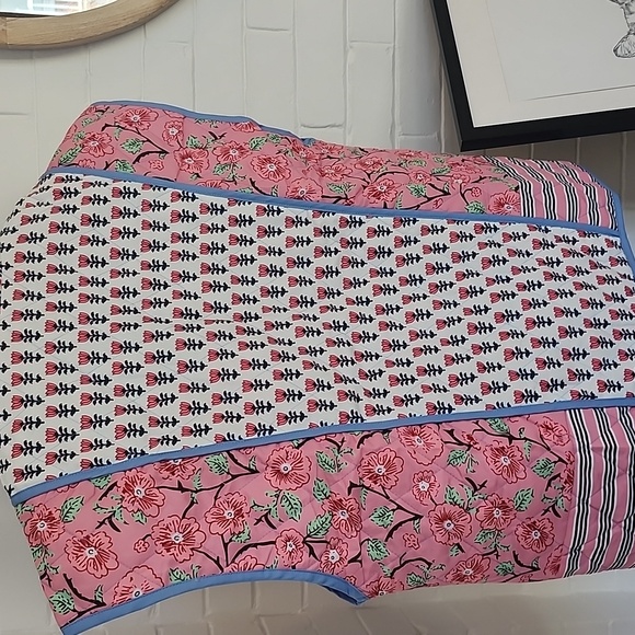 Quilted Vest, Medium - Picture 5 of 6